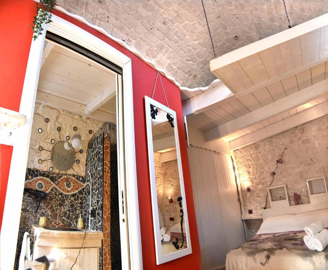L'Angolo Di Gaudi, Casa Mila プティニャーノ エクステリア 写真