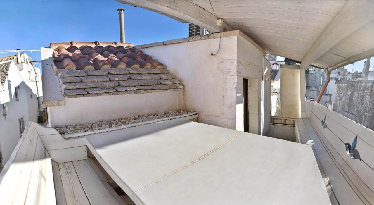 L'Angolo Di Gaudi, Casa Mila プティニャーノ エクステリア 写真
